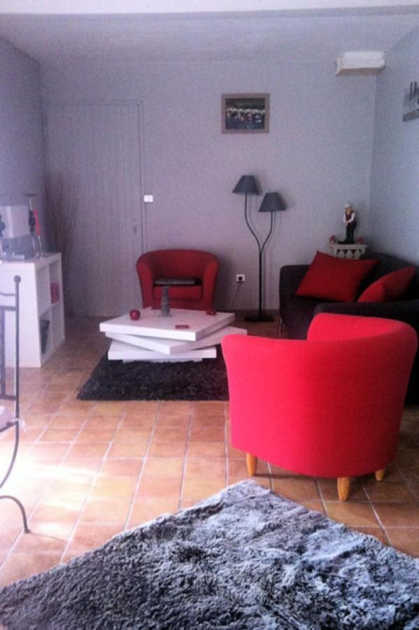 Villa Mas au Coeur de la Provence Saint-Cannat Habitación foto